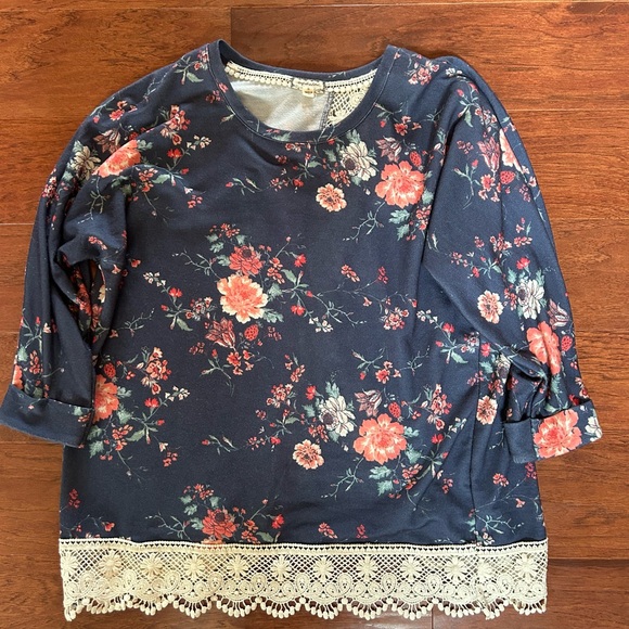Eyeshadow Tops - Eyeshadow Navy Floral Blouse with Lace Hem